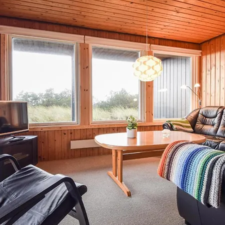 Three-bedroom In Nyaraló