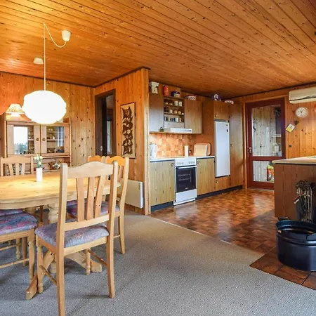 بيت للعطل Three-bedroom In *